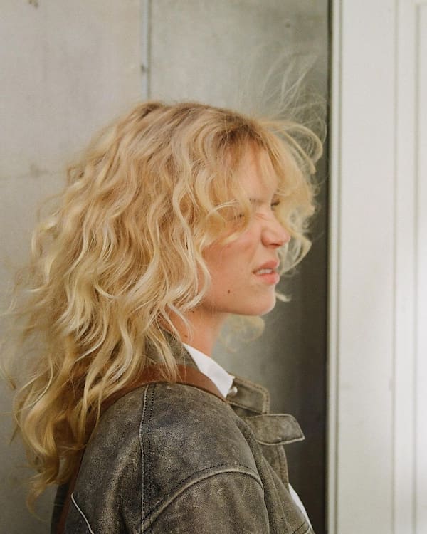 light-blonde-hair-with-bold-colors Light Blonde Hair with Bold Colors