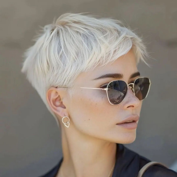 light-blonde-pixie-with-undercut