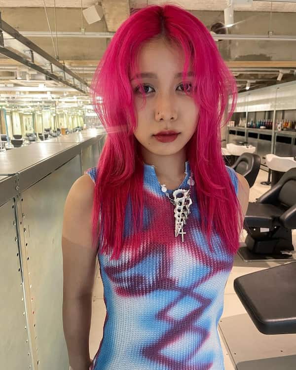 long-pink-wolf-haircut-with-curtain-bangs Long Pink Wolf Haircut with Curtain Bangs