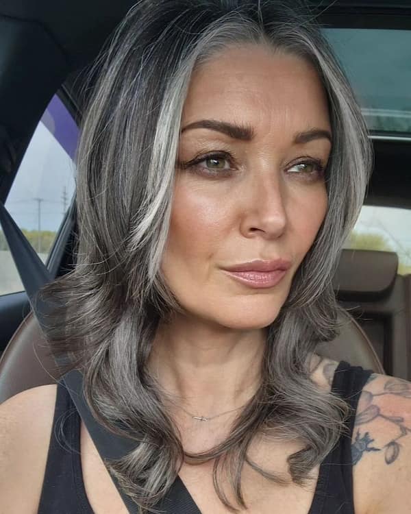 mixed-toned-gray-medium-length-hairdo Mixed-toned Gray Medium Length Hairdo
