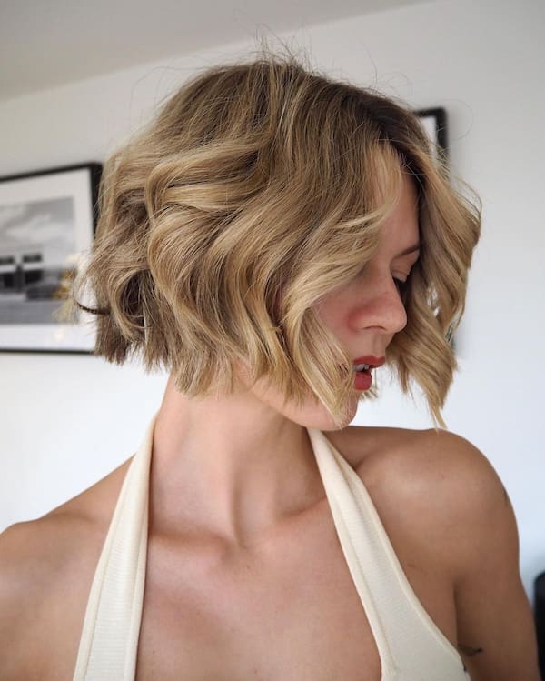 Modern Wavy Bob Haircut