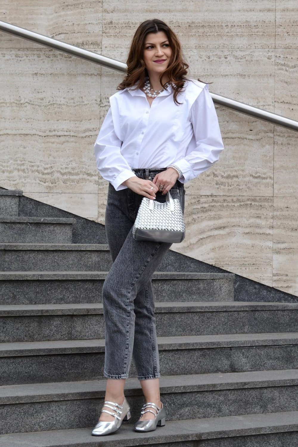Elegant White Button-Up with Gray Mom Jeans