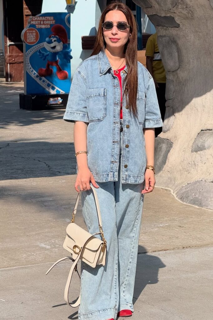 monochromatic-outfit-ideas-12-683x1024-1 Light Wash Denim on Denim