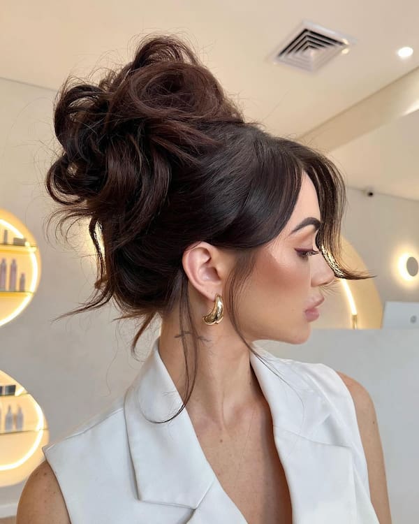 old-english-royal-updo