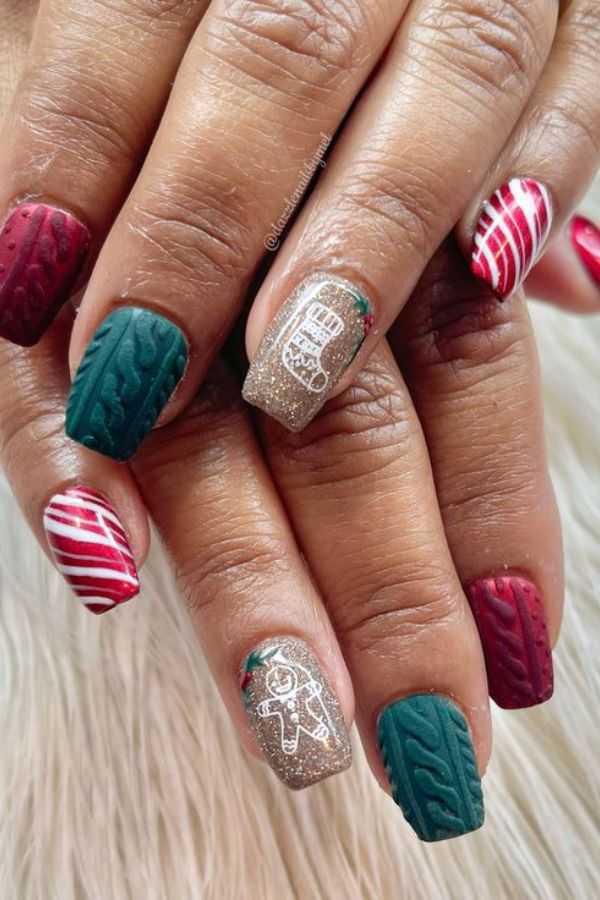 Peppermint Swirl Nails