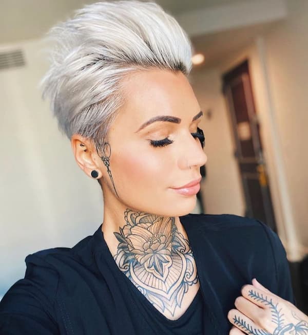 pompadour-pixie-haircut Pompadour Pixie haircut