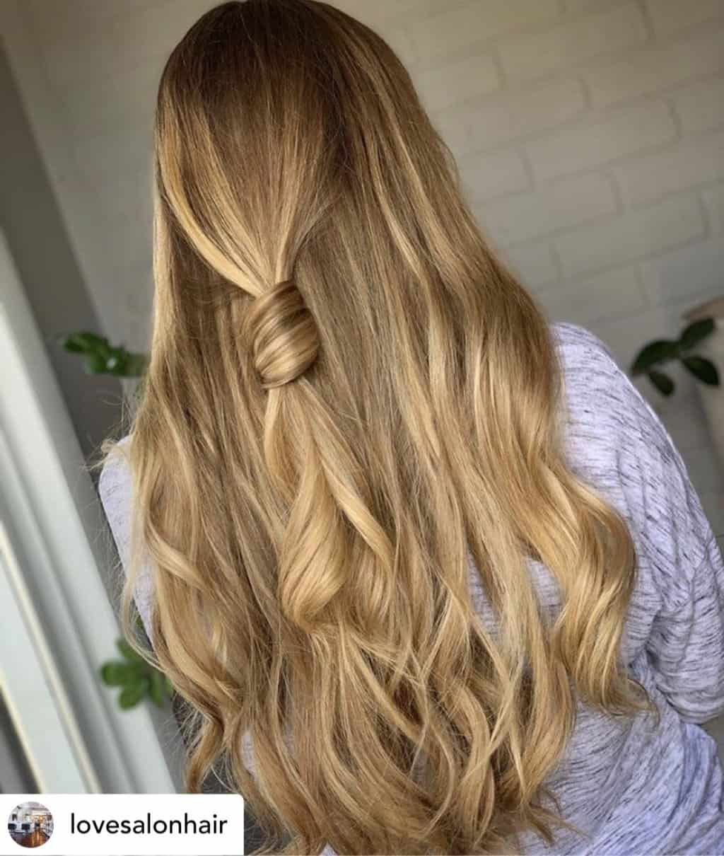 Knotted ponytails are perfect for rainy days!