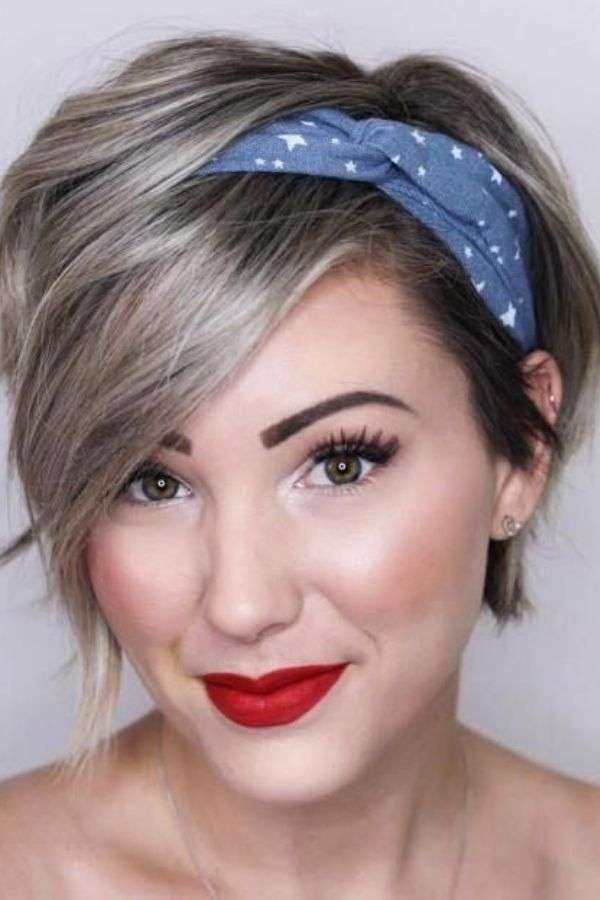 retro-inspired-bob-with-headband Retro-Inspired Bob with Headband