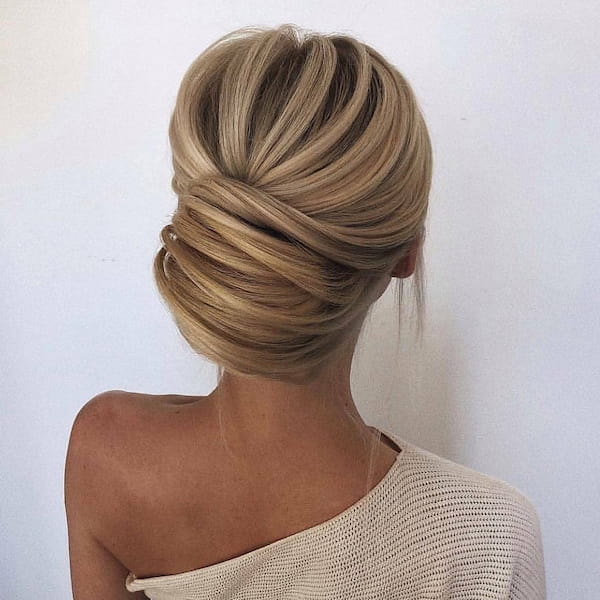 roll-up-bun-for-layered-long-hair Roll Up Bun for Layered Long Hair