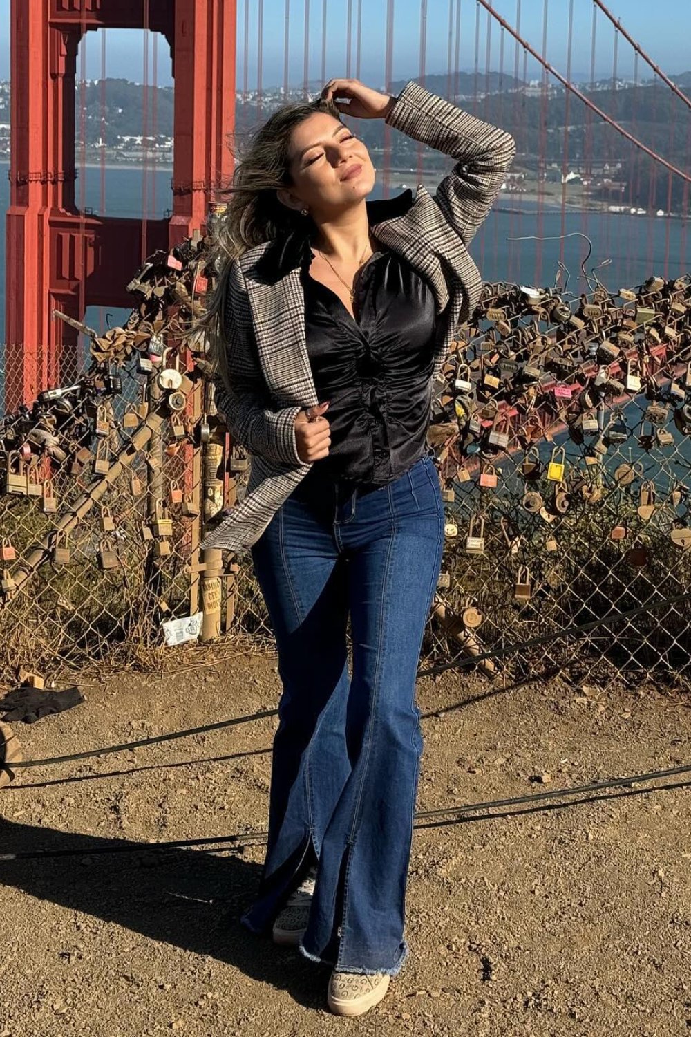 san-fransisco-outfits-20 Plaid Blazer and Flared Jeans