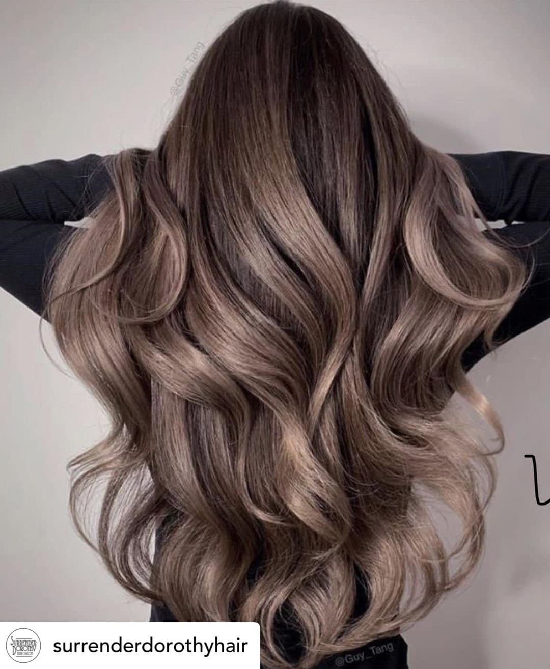 Beautiful mushroom brown hair color.