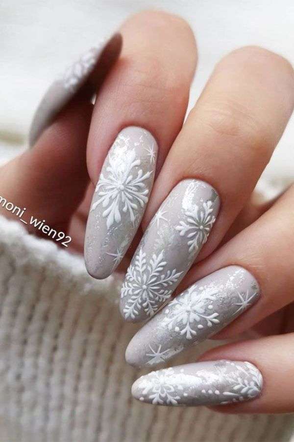 Silver Snowflakes & Sparkles