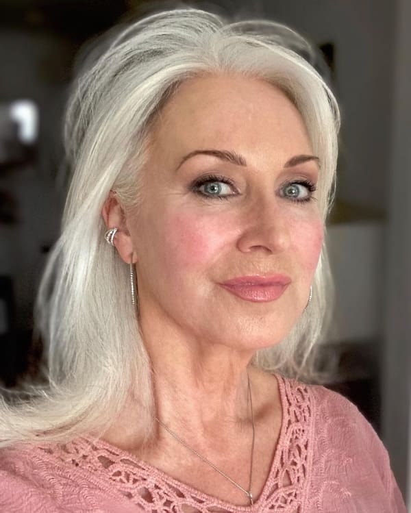 simple-and-scanty-gray-hairdo-for-thinner-hair Simple and Scanty Gray Hairdo for Thinner Hair