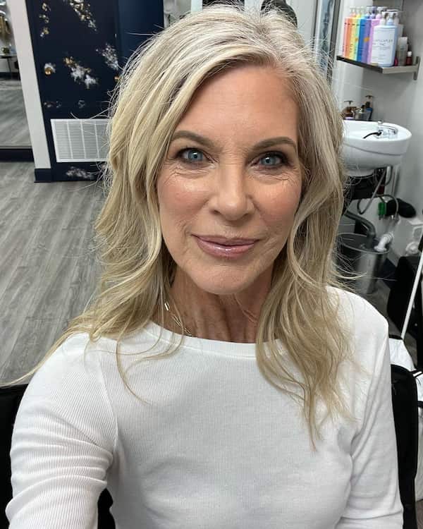 Simple Side-Parted Mid-Length Haircut