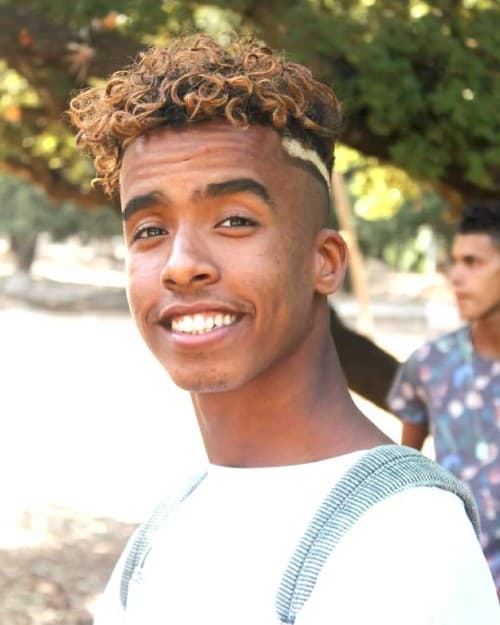 skin-fade-with-colored-sideline SKIN FADE WITH COLOR SIDELINE