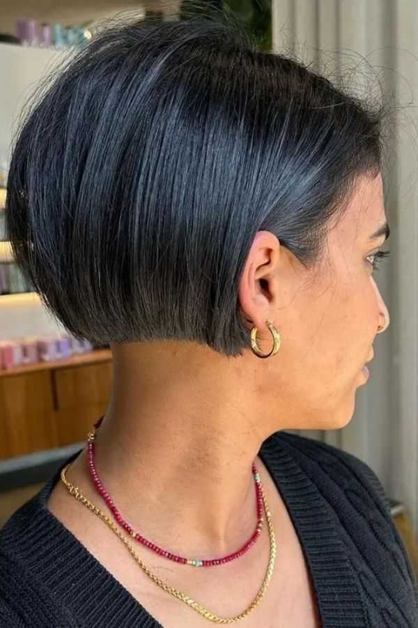 Sleek and Straight Wolf Bob