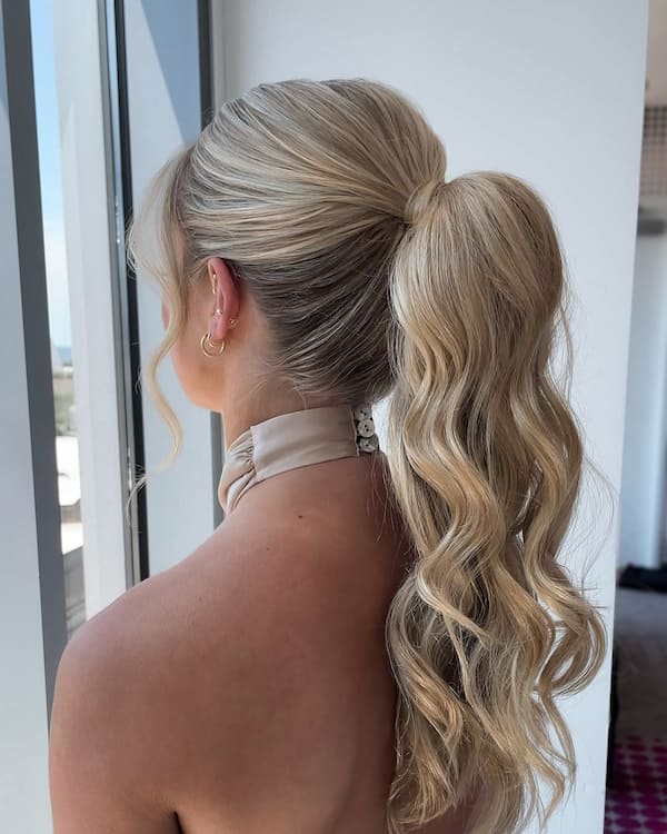 soft-textured-ponytail