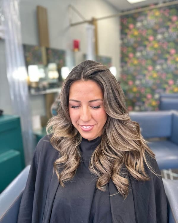 Spring Medium Length Hairstyle with Wavy Ends