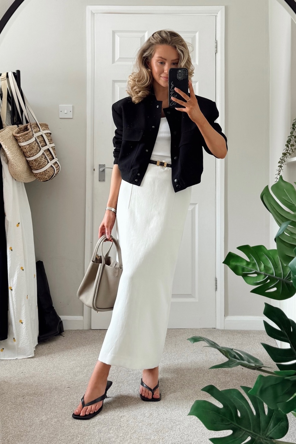 spring-outfits-20 Cropped Jacket and Maxi Skirt Duo