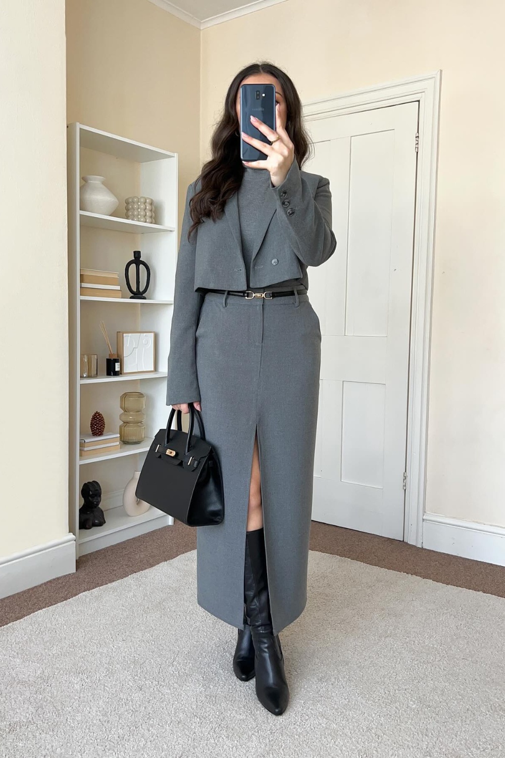 spring-outfits-4 Sophisticated Gray Monochrome Look