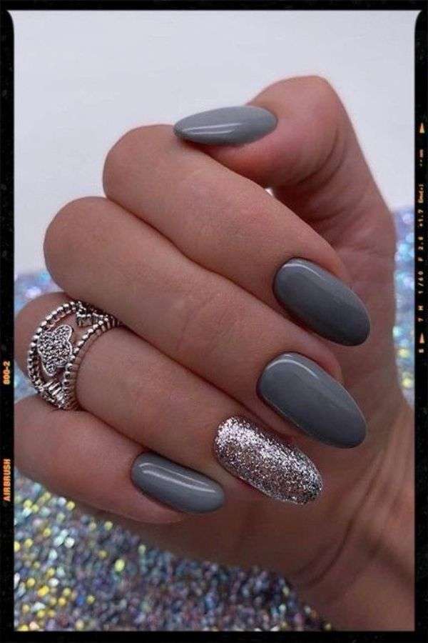 Subtle Gray Hearts