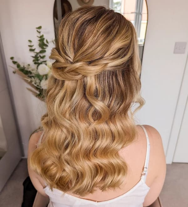 Super Classic Half Up Half Down Wavy Hair