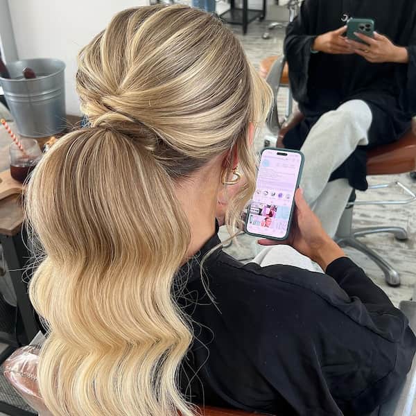 Super Flowy Wavy Ponytail