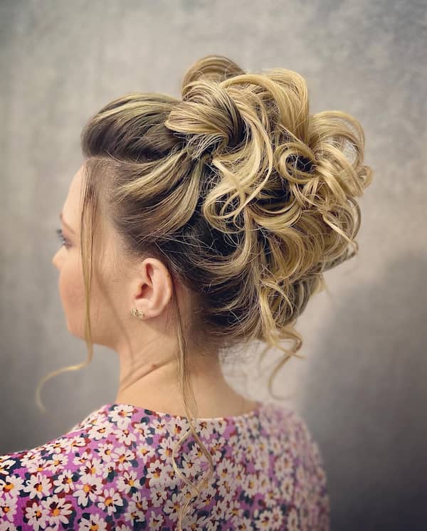 super-wavy-updo