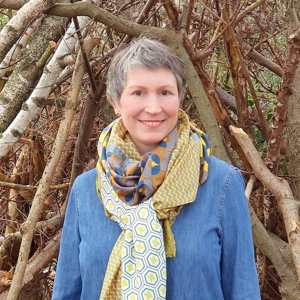 textured-and-thick-pixie-cut Textured and Thick Pixie Cut