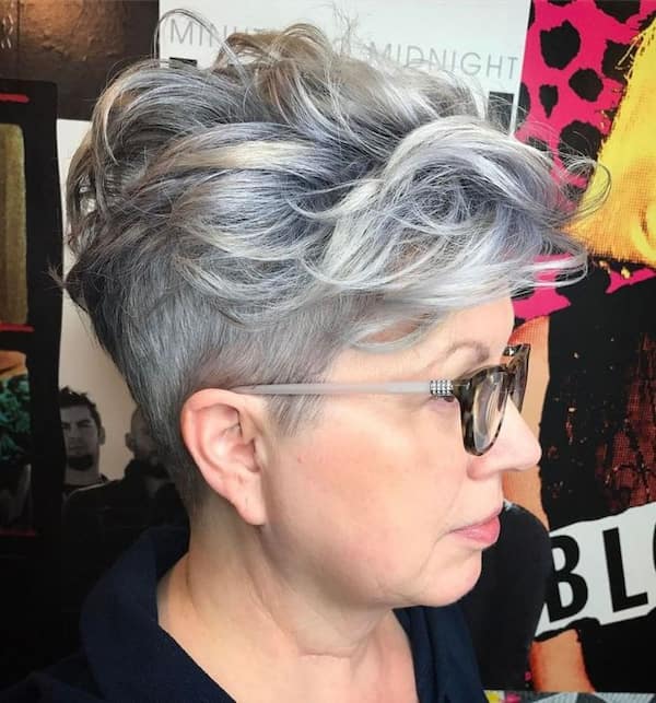 textured-wavy-pixie-with-undercut