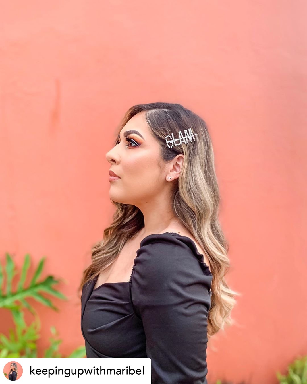 types-of-hairstyles-11 Bold statement hair pins are a ultra trendy hairstyle.