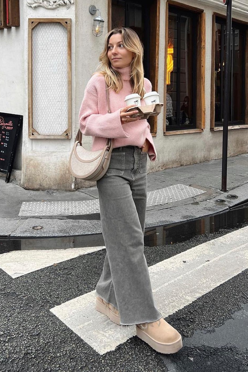 ugg-outfits-4 Oversized Comfort