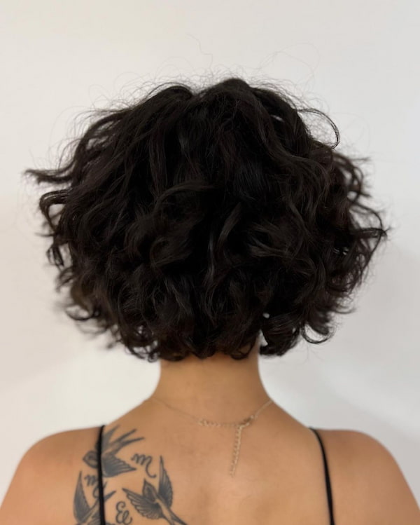 very-short-curly-bob Very Short Curly Bob