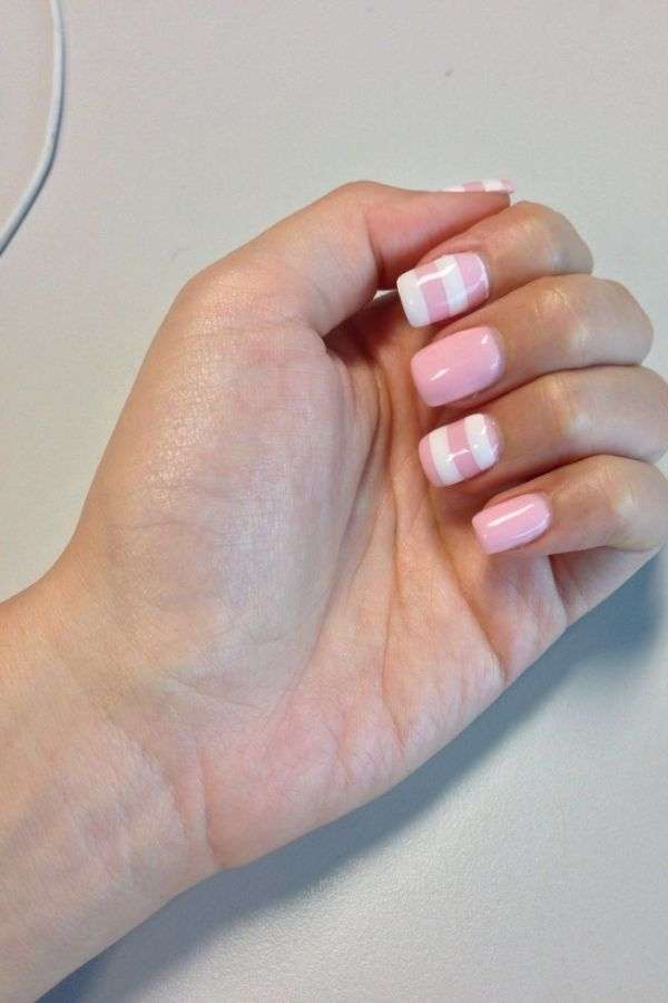 Vintage Glam Retro Pink and White Striped Nails