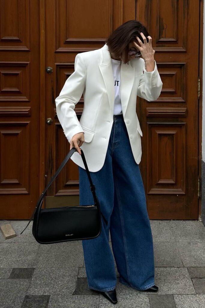 wide-leg-jeans-outfit-ideas-18-683x1024-1 Blazer, White Tee, and Pointed-Toe Pumps