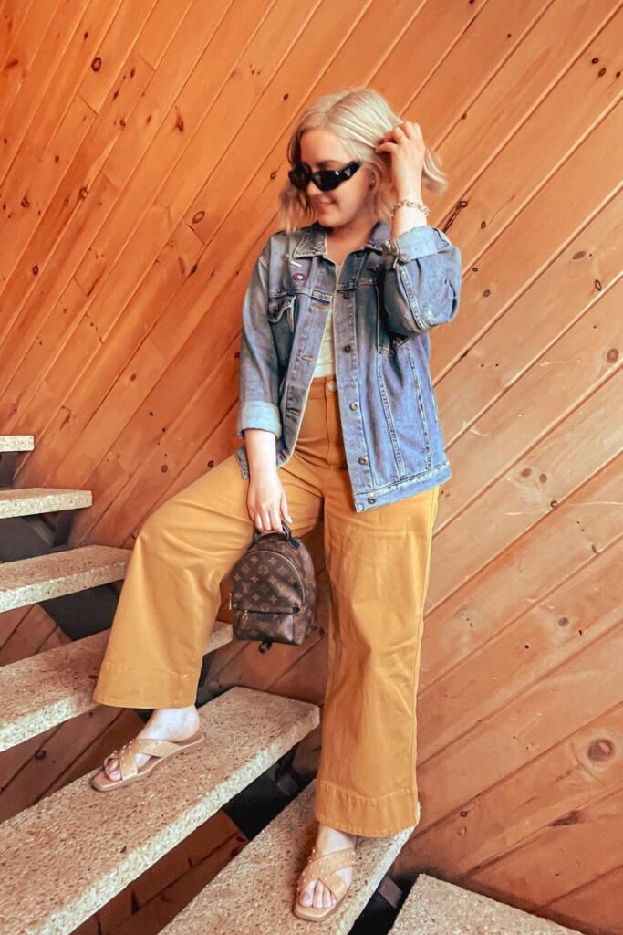 yellow-pants-outfit-ideas-6-683x1024-1 Casual Cool in Denim and Mustard
