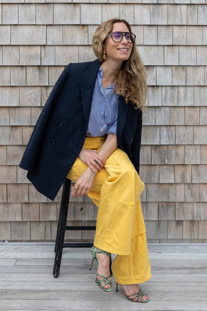 yellow-pants-outfit-ideas-7-683x1024-1 Business Chic in Blue and Yellow